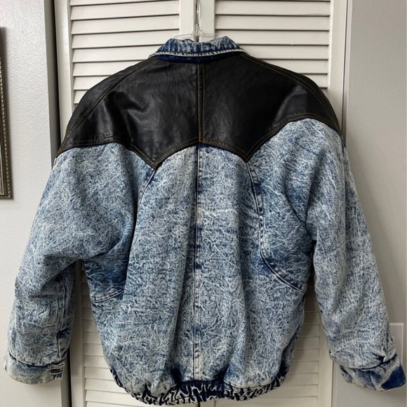 🌟Host Pick🌟EUC Denim/Leather Jacket (heavily lined) - Picture 7 of 8